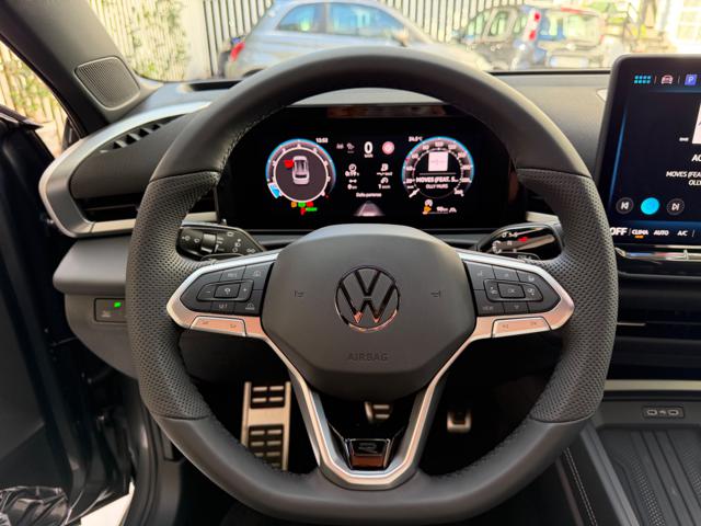 VOLKSWAGEN T-Roc usata, con Isofix