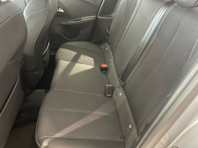 OPEL Corsa usata, con Controllo automatico clima
