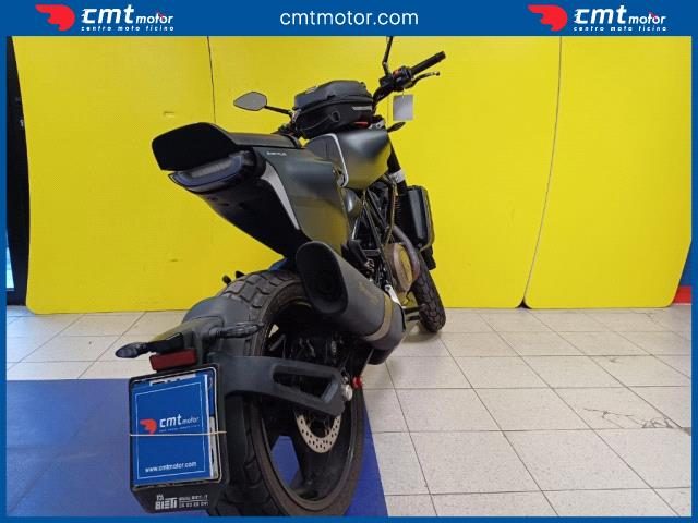 HUSQVARNA SVARTPILEN 701 usata 1