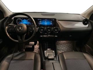 MERCEDES-BENZ GLA 180 usata, con Climatizzatore