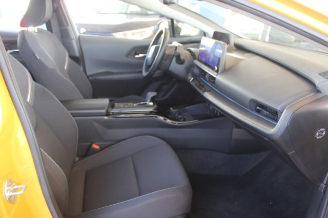 TOYOTA Prius Plug-in usata, con Controllo trazione