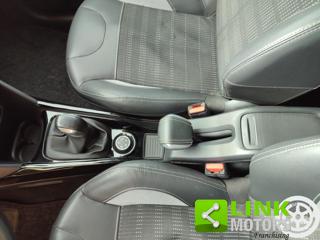 PEUGEOT 2008 usata 32