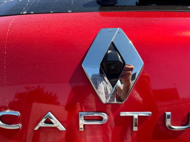 RENAULT Captur usata, con Sedile posteriore sdoppiato