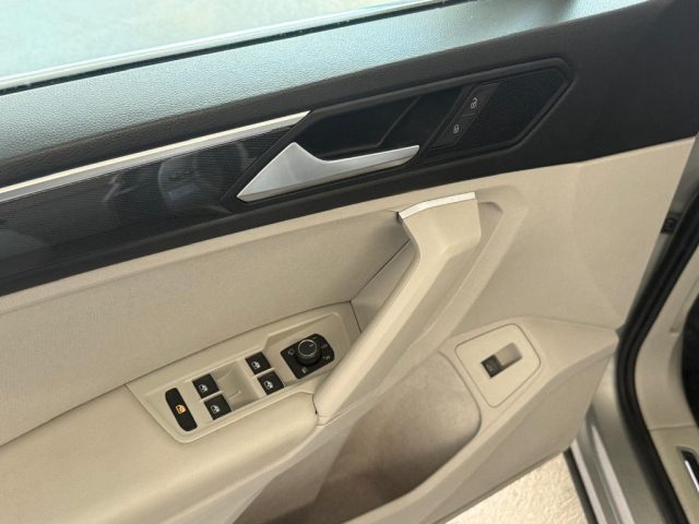 VOLKSWAGEN Tiguan usata, con Autoradio digitale