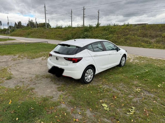 OPEL Astra usata, con Autoradio