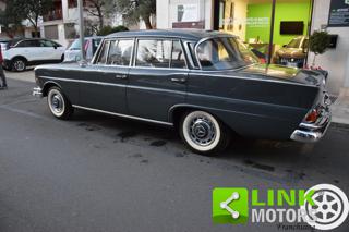 MERCEDES-BENZ 220 usata 4