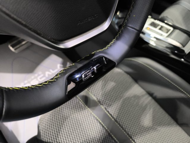 PEUGEOT 2008 usata, con Servosterzo