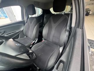 LANCIA Ypsilon usata, con Servosterzo