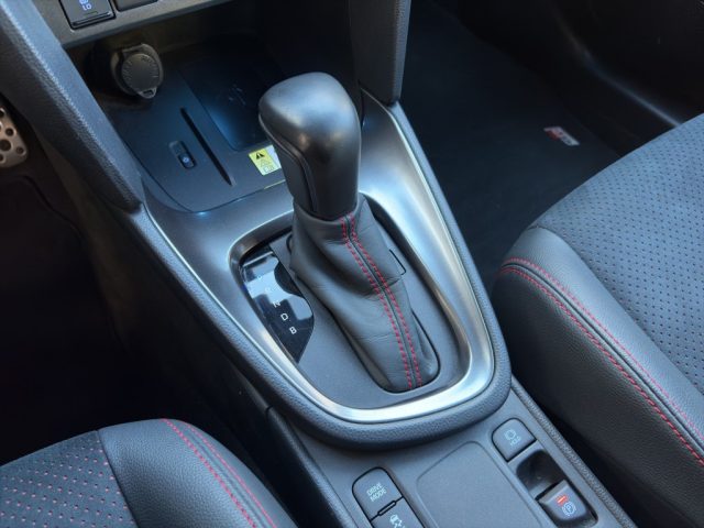 TOYOTA Yaris Cross usata, con Autoradio digitale