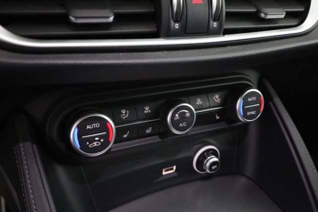 ALFA ROMEO Stelvio usata 10