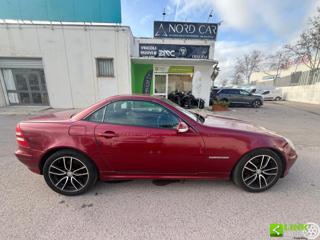 MERCEDES-BENZ SLK 200 usata, con Cerchi in lega