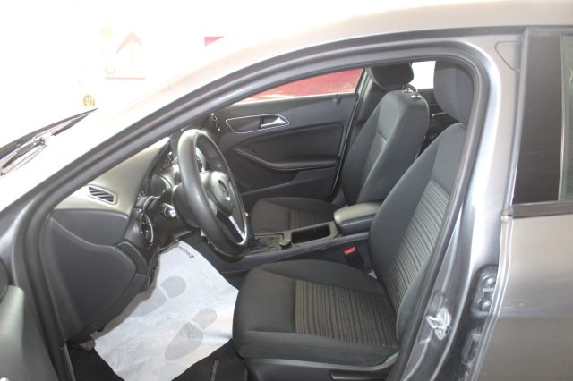 MERCEDES-BENZ A 180 usata, con Boardcomputer
