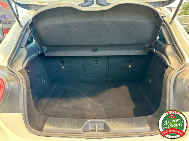 MERCEDES-BENZ A 180 usata, con Vetri oscurati