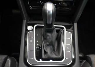 VOLKSWAGEN Passat Variant usata, con ESP