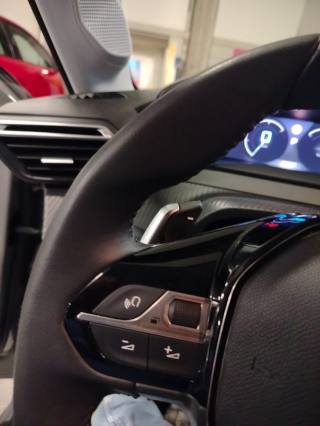 PEUGEOT 208 usata 16