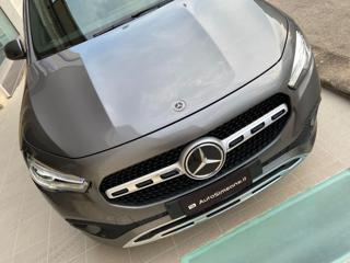 MERCEDES-BENZ GLA 200 usata, con Fari LED