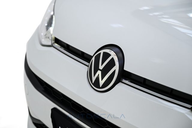 VOLKSWAGEN up! usata 23