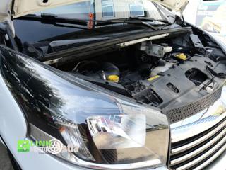 OPEL Vivaro usata, con Airbag