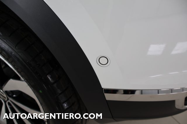 VOLKSWAGEN T-Roc usata, con Sensori di parcheggio anteriori