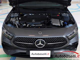 MERCEDES-BENZ A 200 usata, con Luci diurne LED