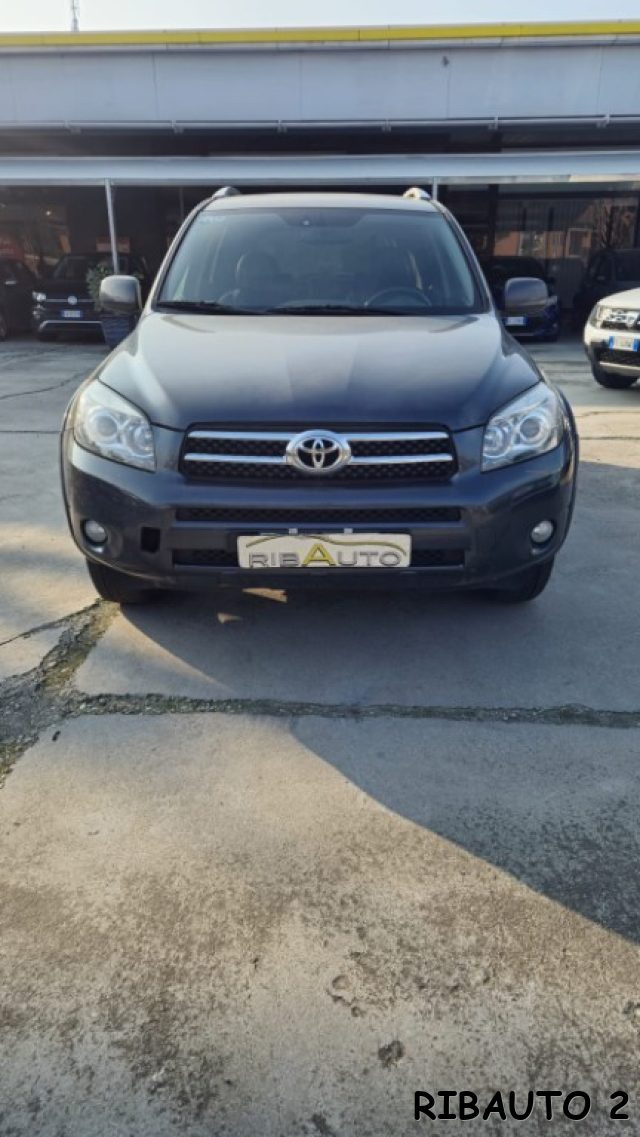 TOYOTA RAV 4 usata, con Cruise Control