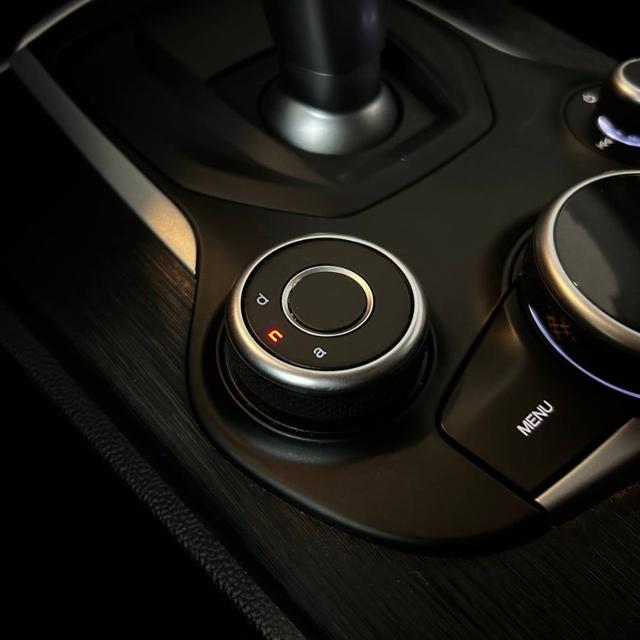 ALFA ROMEO Stelvio usata, con Controllo elettronico della corsia