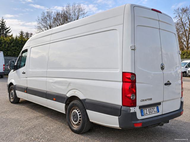 VOLKSWAGEN Crafter usata, con Airbag