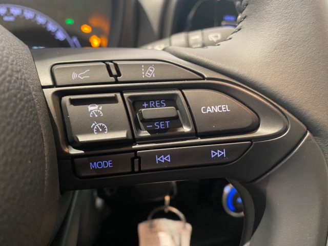 TOYOTA Aygo X usata, con Luci diurne LED