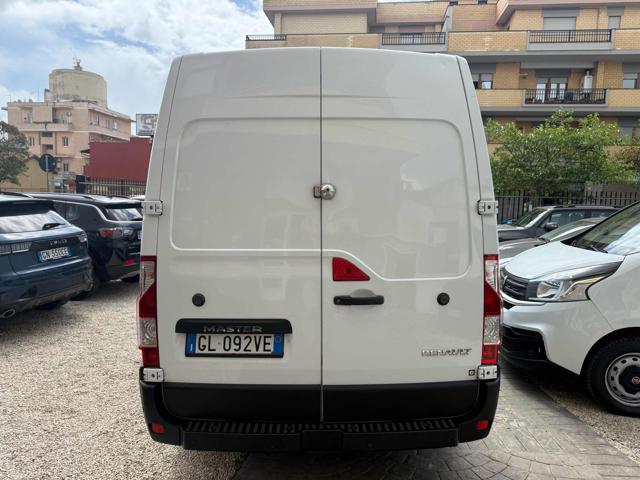 RENAULT Master usata, con Controllo trazione