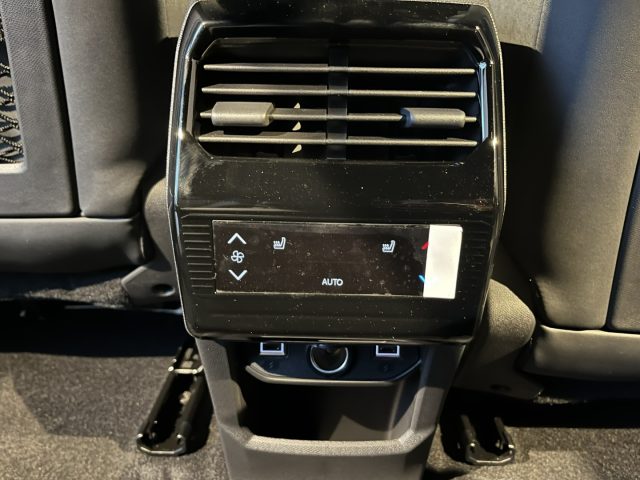 PEUGEOT 5008 usata, con Bracciolo