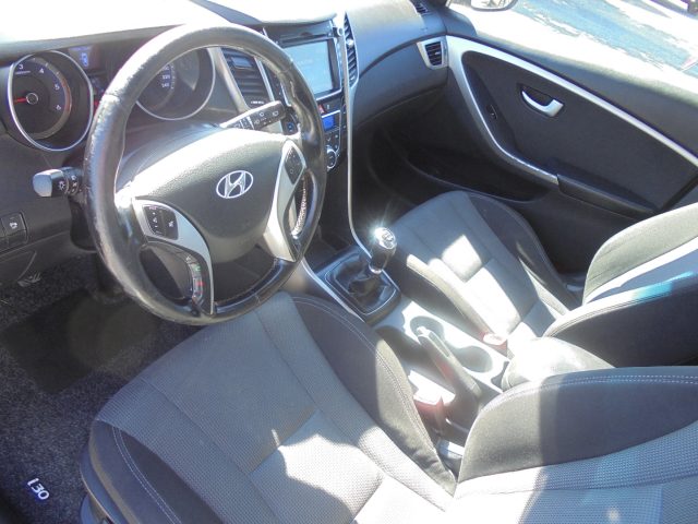 HYUNDAI i30 usata 19