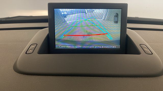 PEUGEOT 5008 usata, con Servosterzo