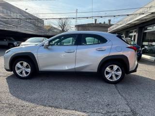 LEXUS UX 250h usata, con Climatizzatore