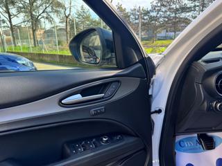 ALFA ROMEO Stelvio usata, con Autoradio