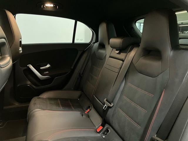 MERCEDES-BENZ CLA usata 11