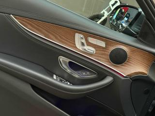 MERCEDES-BENZ E 220 usata, con Chiusura centralizzata