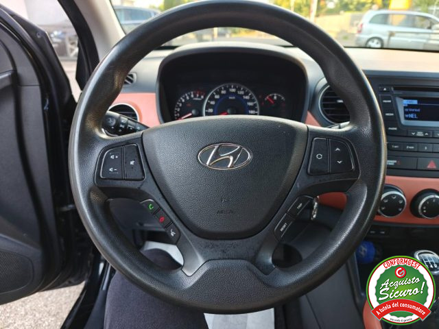 HYUNDAI i10 usata, con Lettore CD