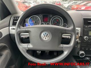 VOLKSWAGEN Touareg usata, con Specchietti laterali elettrici