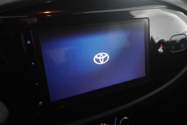 TOYOTA Aygo X usata 13