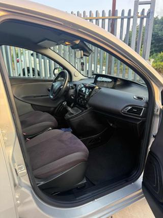 LANCIA Ypsilon usata, con ESP