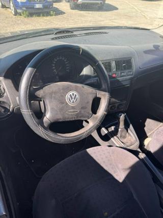 VOLKSWAGEN Golf usata, con Alzacristalli elettrici
