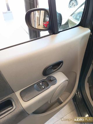 RENAULT Modus usata 20