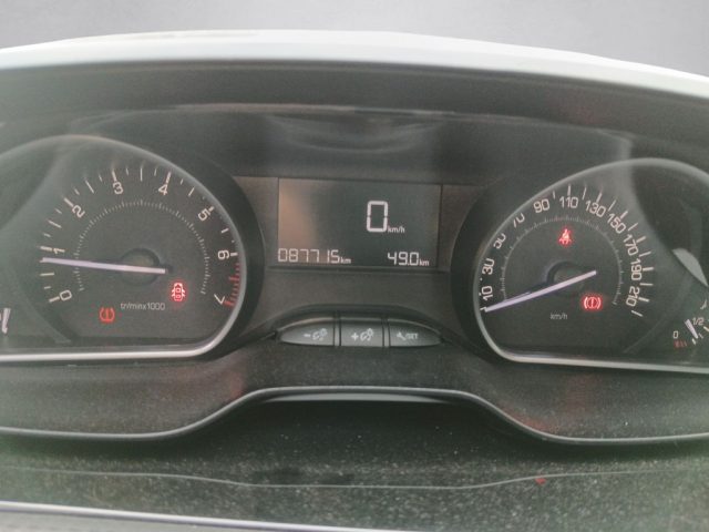 PEUGEOT 208 usata, con Autoradio