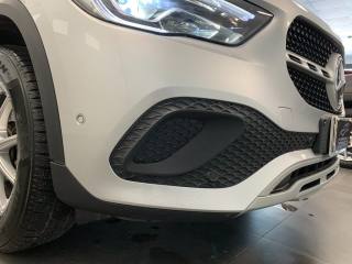 MERCEDES-BENZ GLA 180 usata, con Sensori di parcheggio posteriori