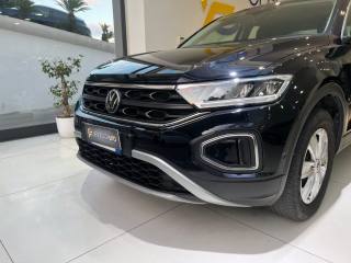 VOLKSWAGEN T-Roc usata, con Controllo automatico clima