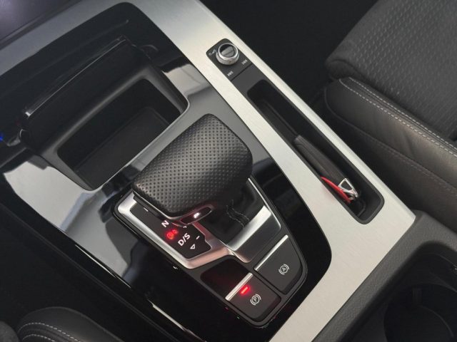 AUDI Q5 usata, con Sedile posteriore sdoppiato