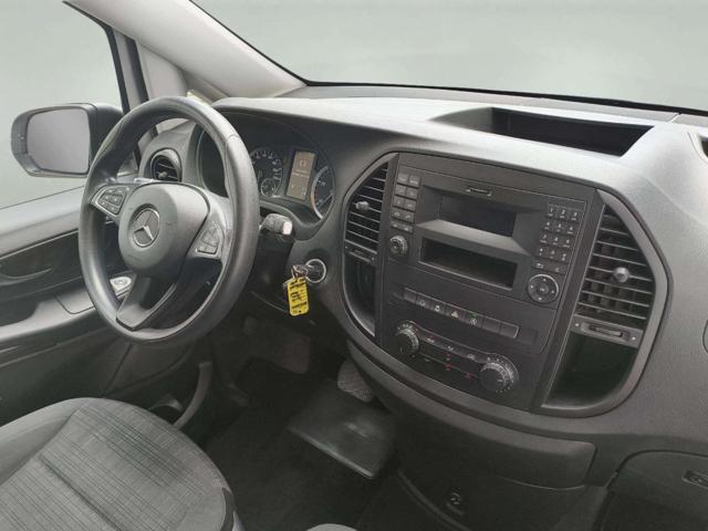 MERCEDES-BENZ Vito usata 11
