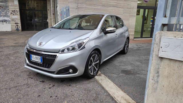 PEUGEOT 208 usata, con Airbag laterali