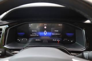 VOLKSWAGEN Taigo usata, con Sound system