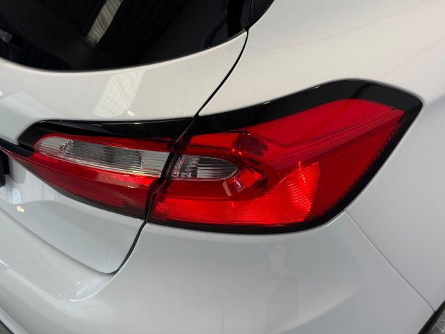 FORD Fiesta usata, con Bluetooth